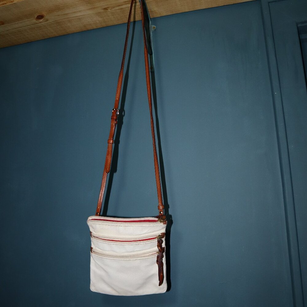 Dooney & Bourke small white crossbody purse